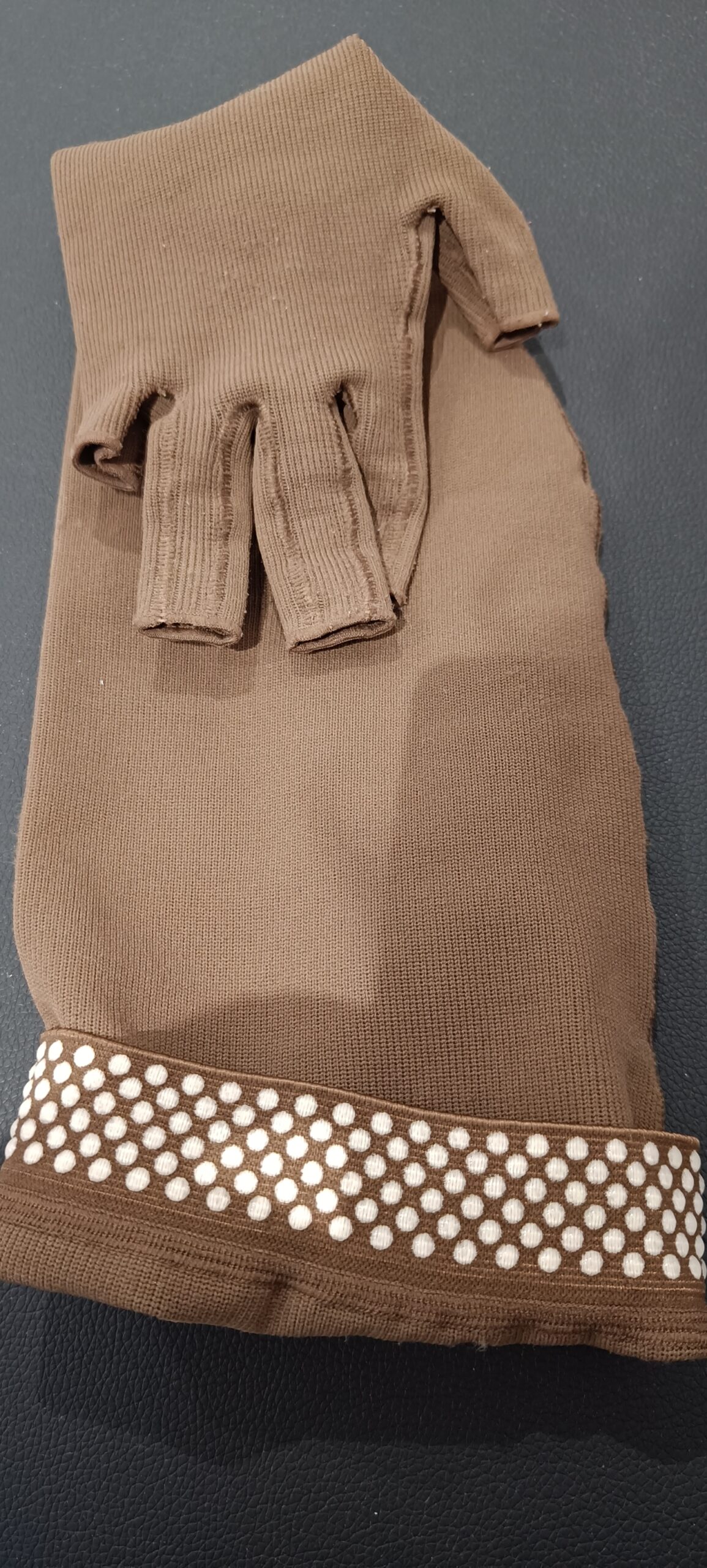 Tissu rectiligne - Manchon + gant doigt long bande picot